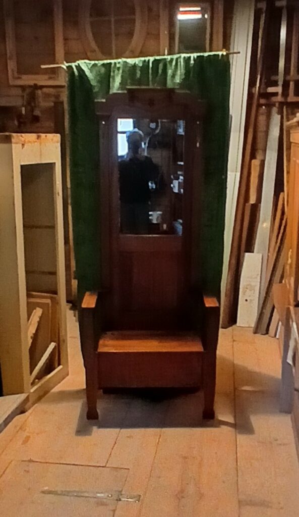 Jugendstilgarderobe